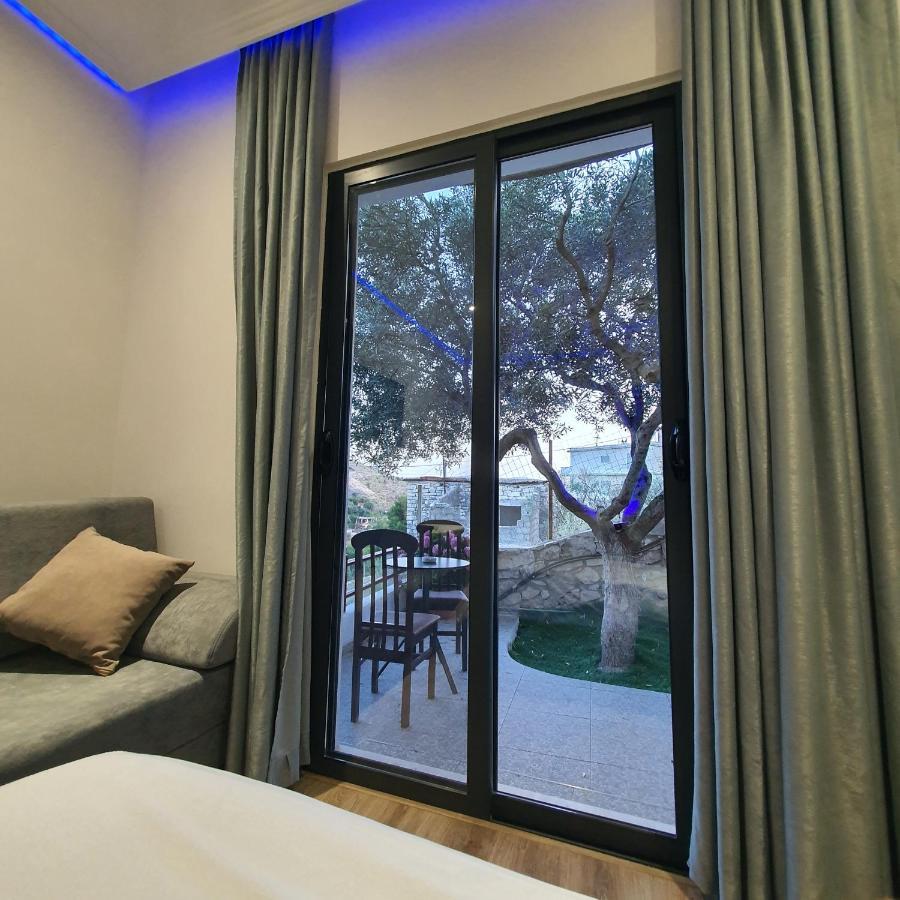 Villa Mehmeti Sarandë Exterior foto